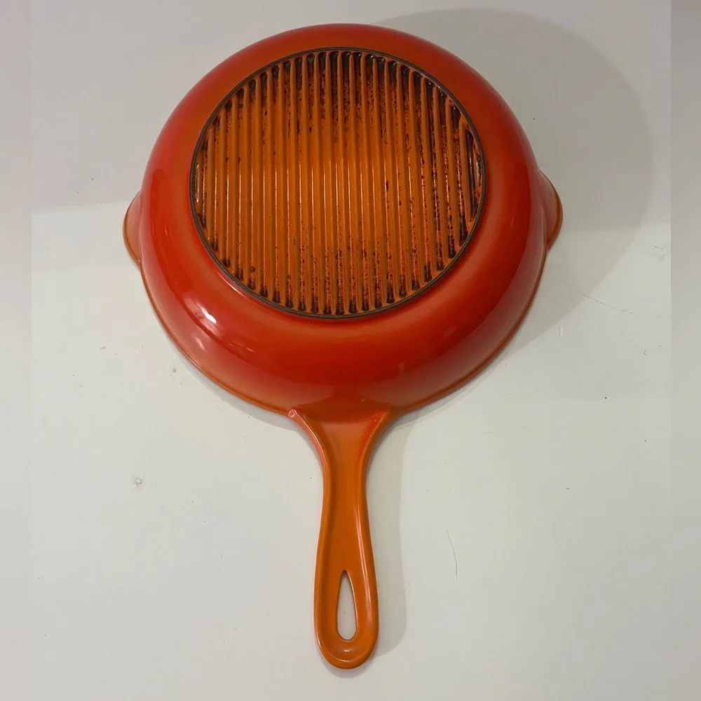 Vintage Cast Iron Flame Orange Skillet, 9” Farmhouse Country Kitchen - Picture 3 of 5